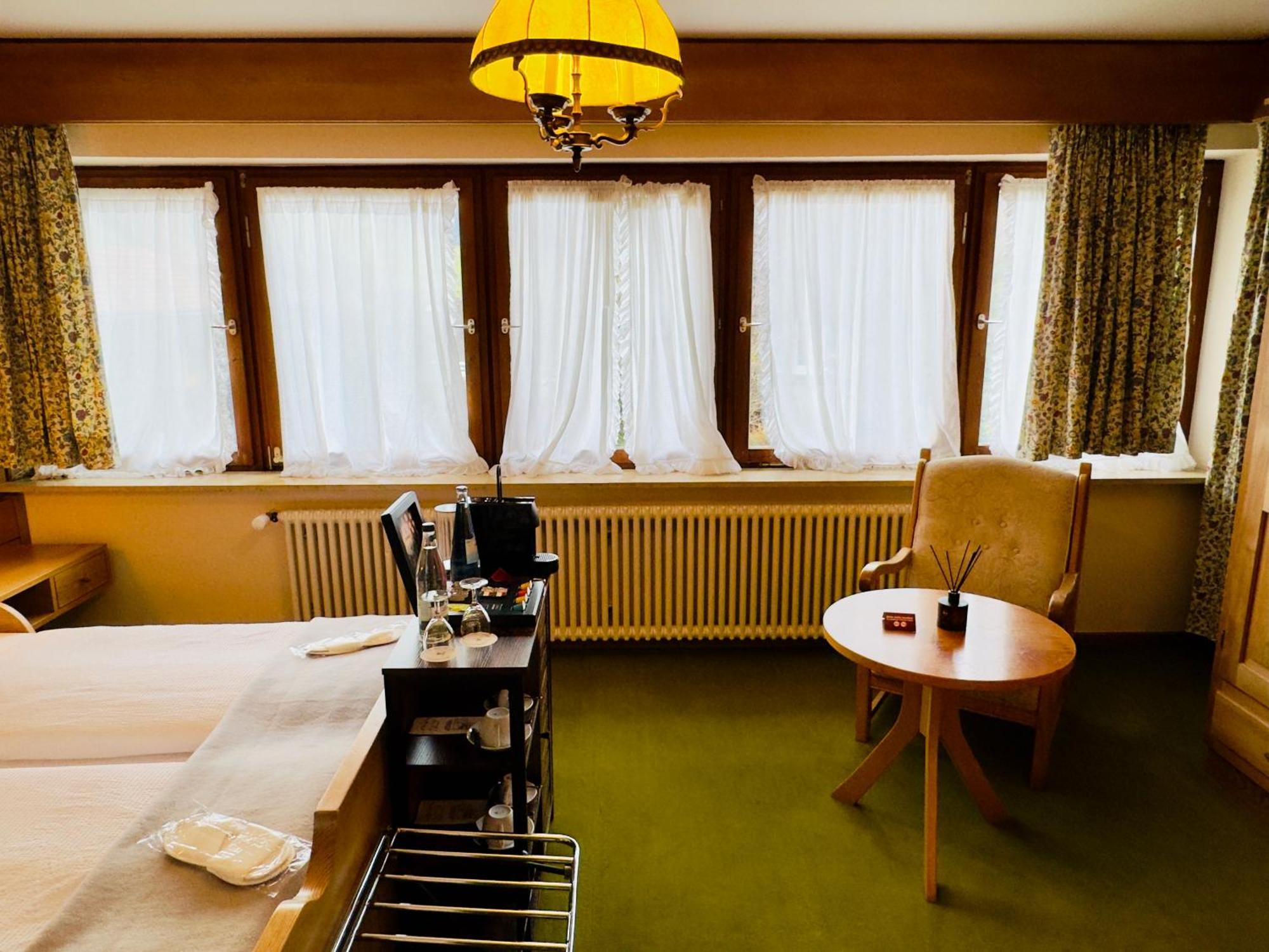 Adler Stube Hotell Münstertal Exteriör bild