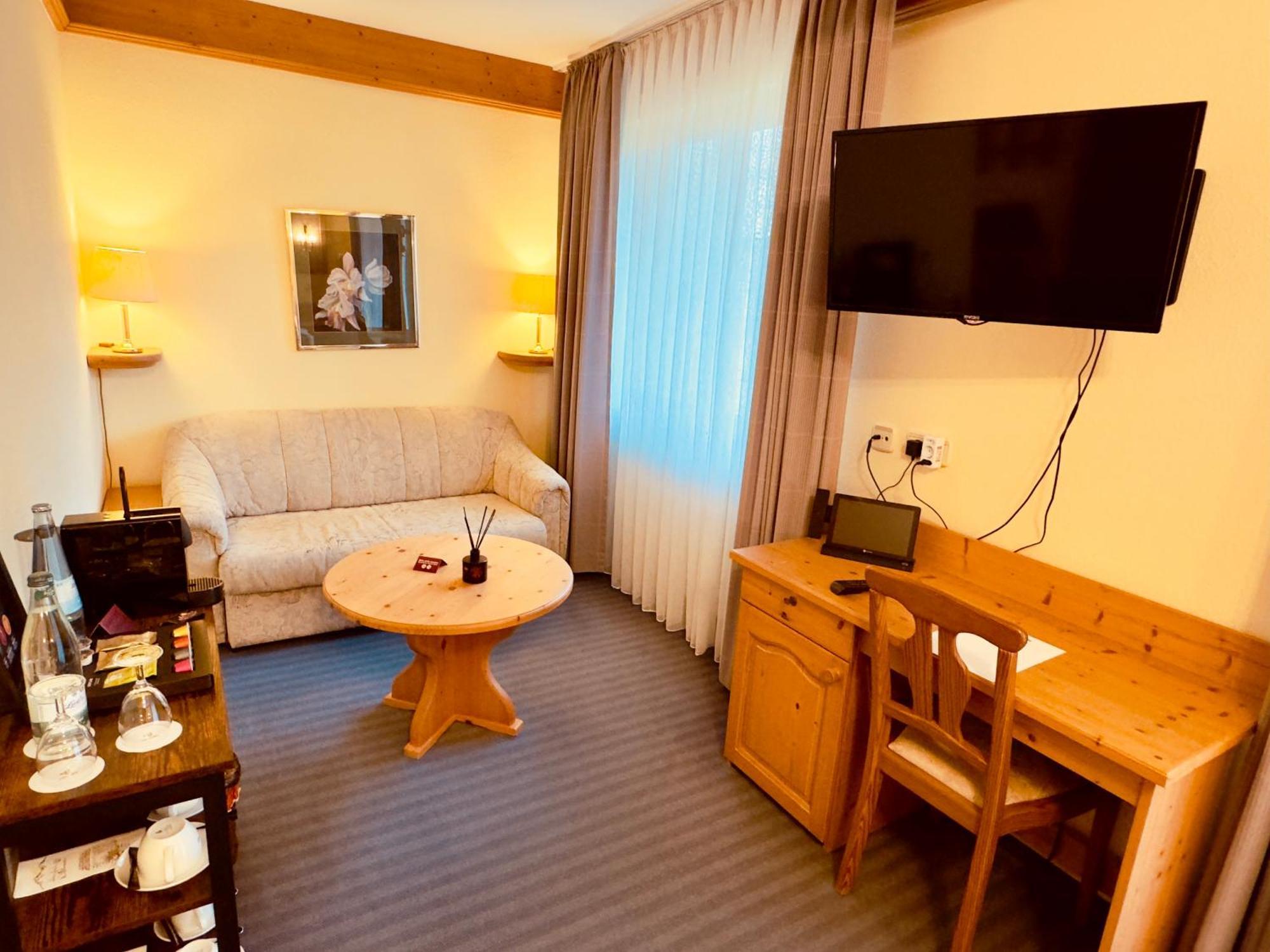 Adler Stube Hotell Münstertal Exteriör bild