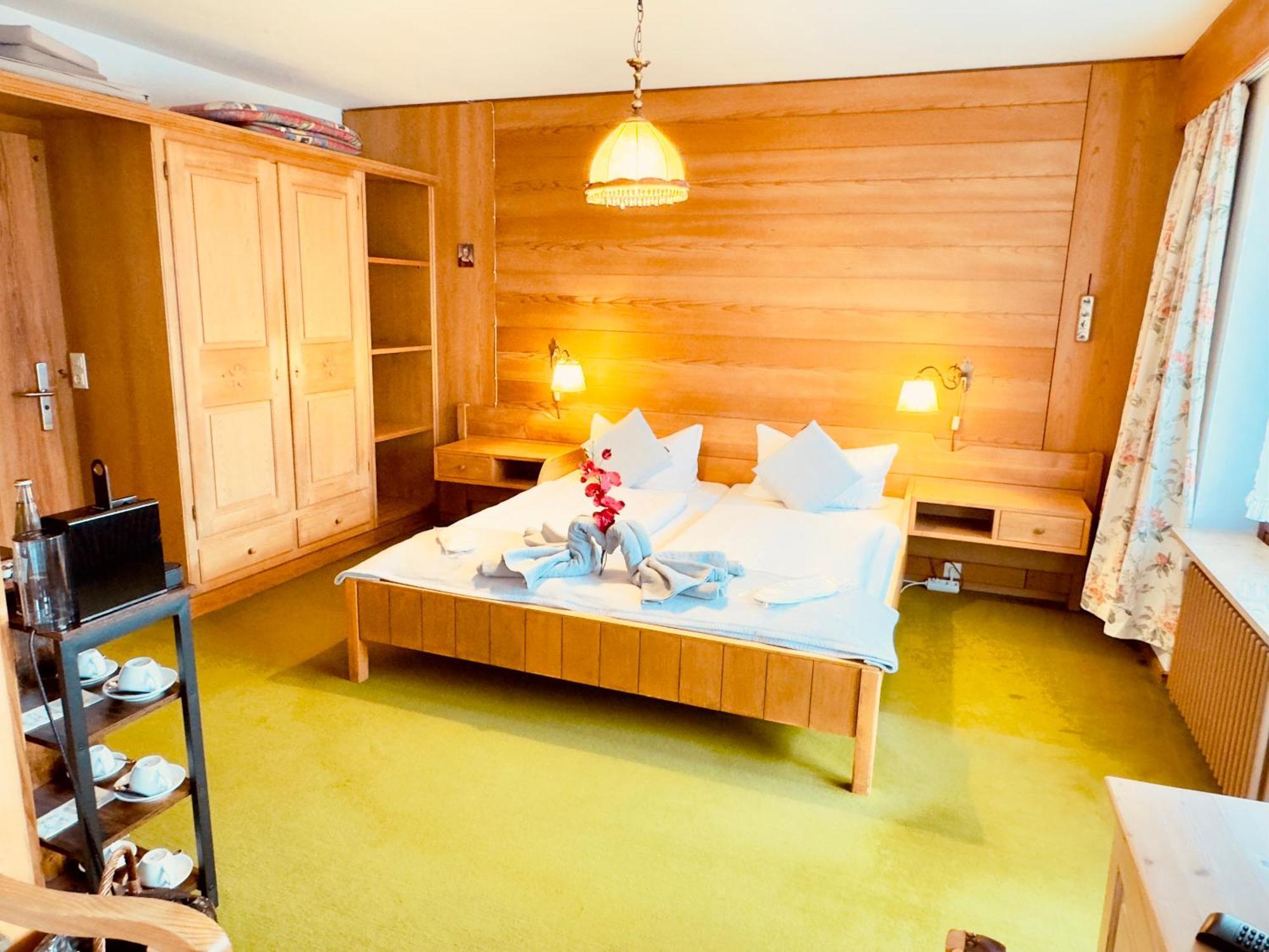 Adler Stube Hotell Münstertal Exteriör bild