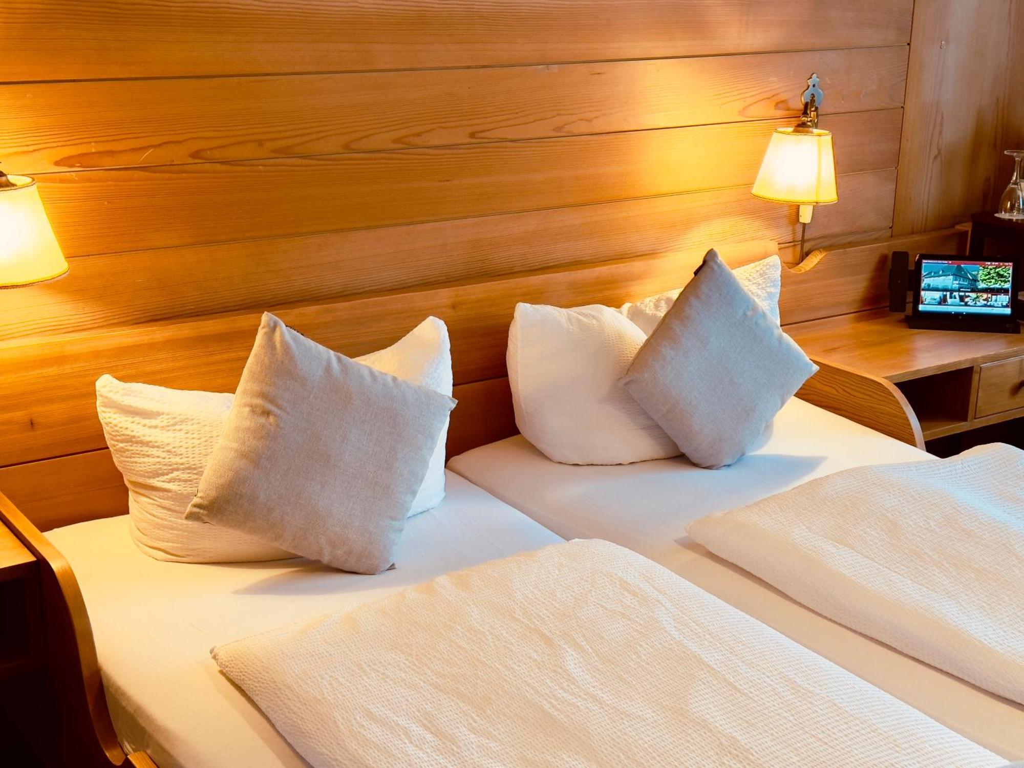 Adler Stube Hotell Münstertal Exteriör bild