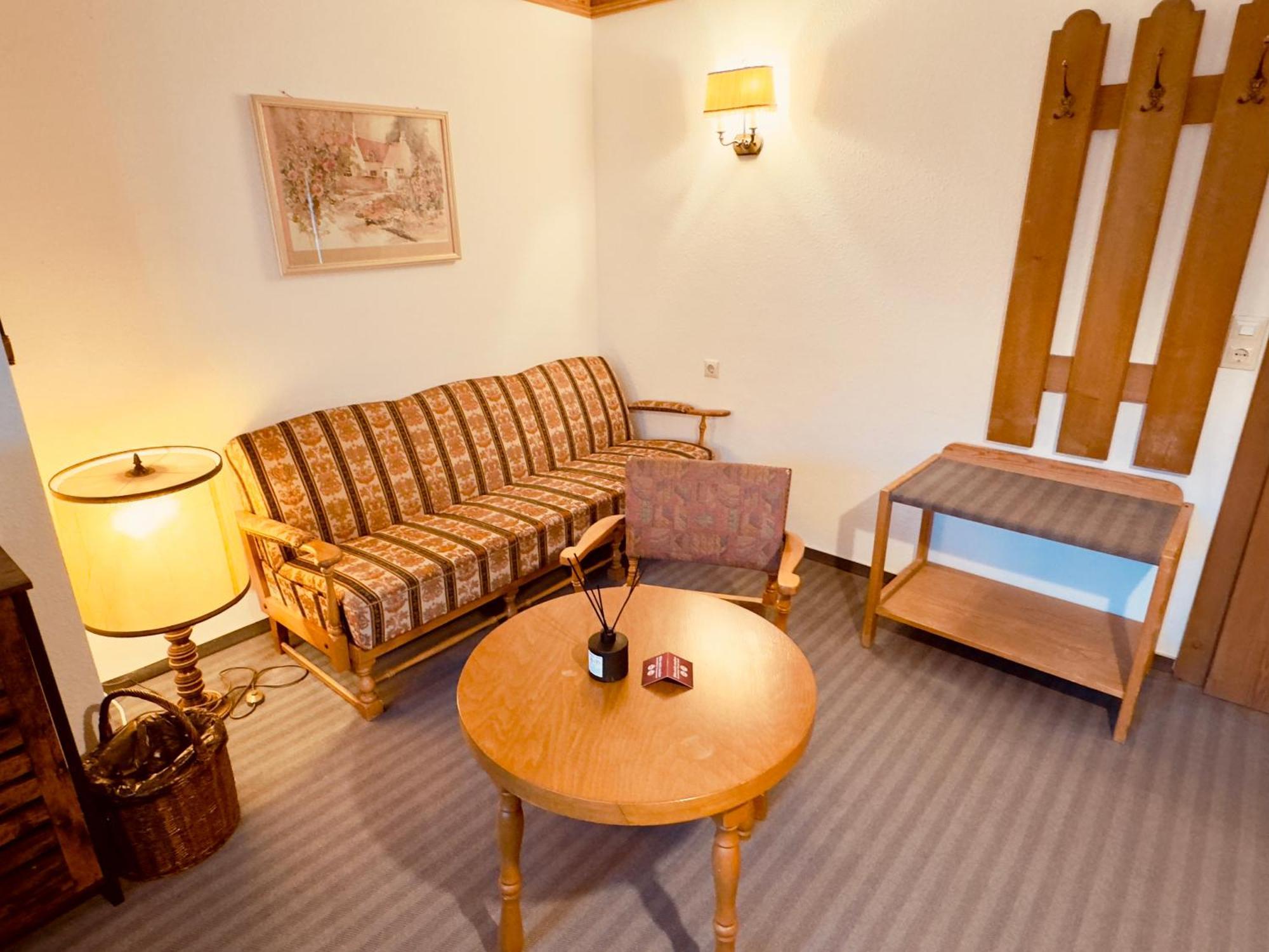 Adler Stube Hotell Münstertal Rum bild