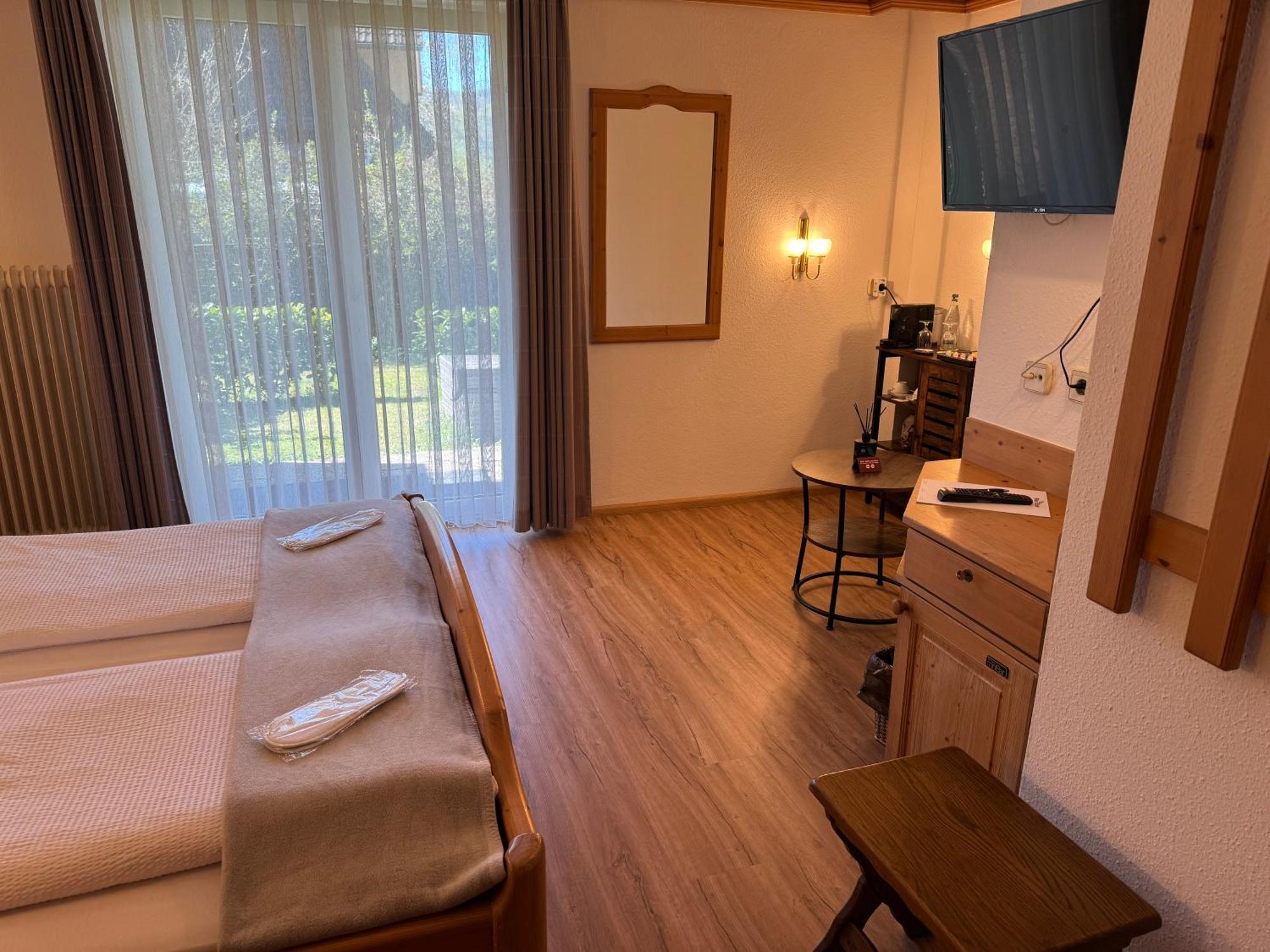 Adler Stube Hotell Münstertal Exteriör bild